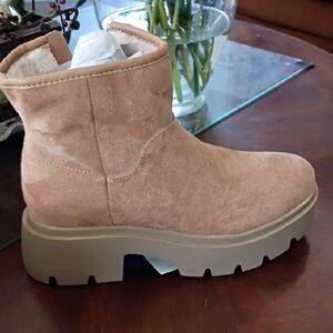 Women's Tan Suede Ankle Boots